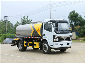 東風(fēng)大福瑞卡F7灑水車